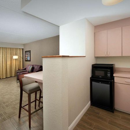 Hampton Inn Rochester Greece Bagian luar foto