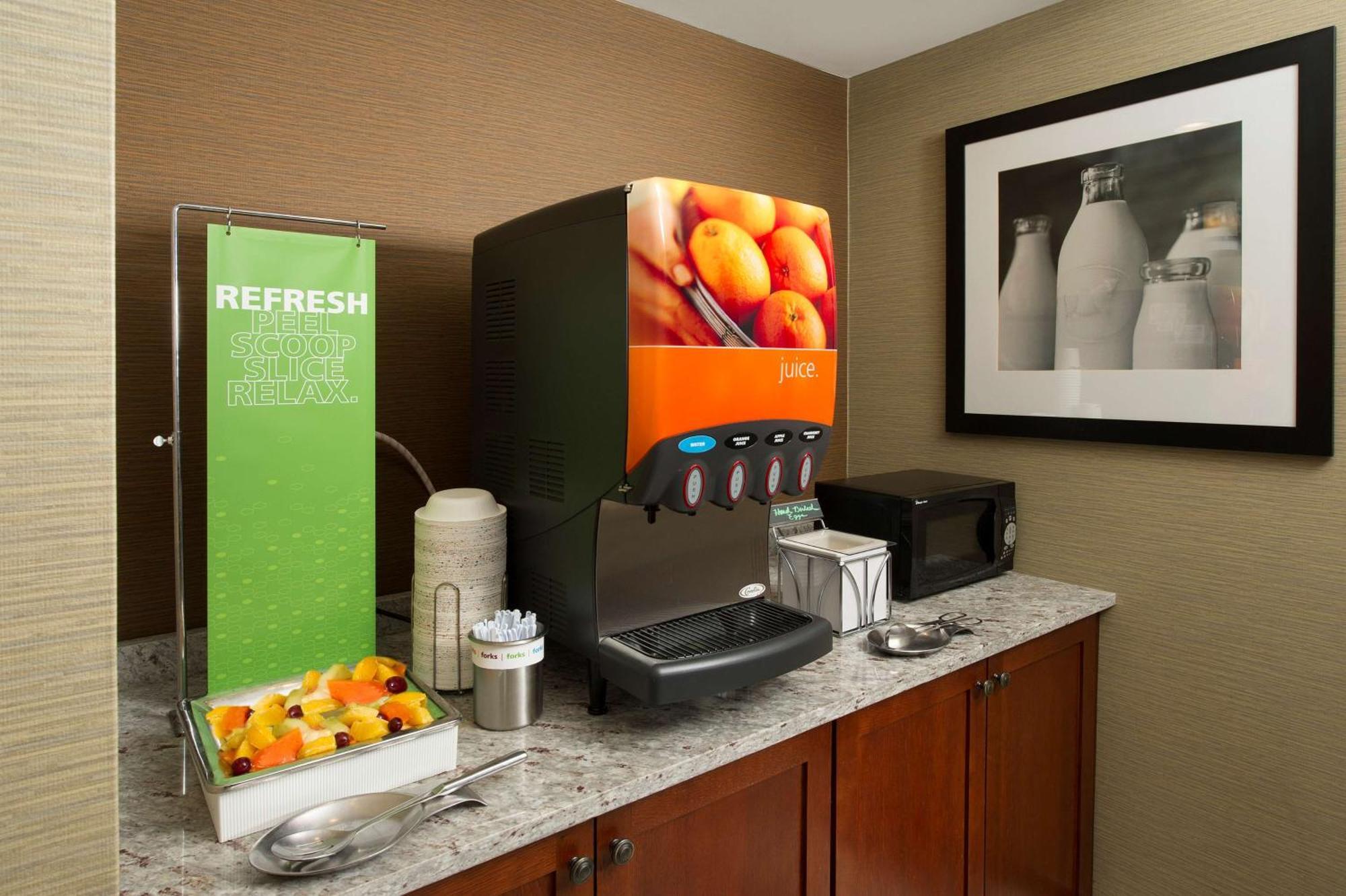 Hampton Inn Rochester Greece Bagian luar foto