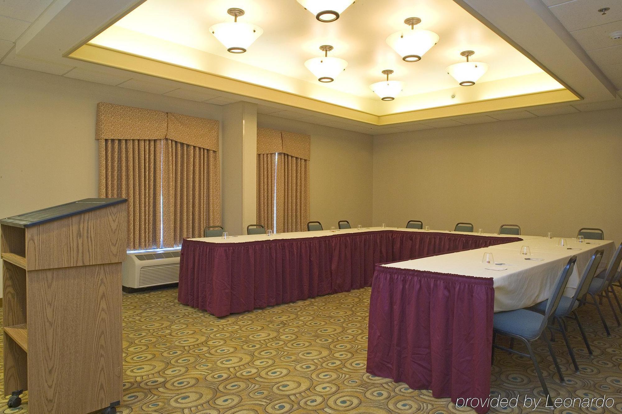 Hampton Inn Rochester Greece Bagian luar foto
