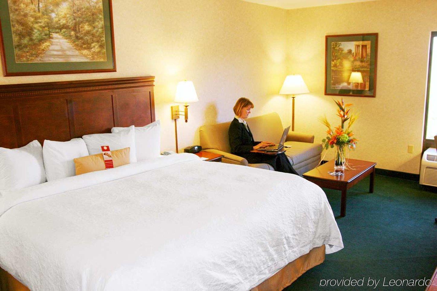 Hampton Inn Rochester Greece Ruang foto
